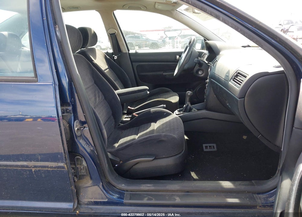 2004 VOLKSWAGEN JETTA GLS 2.0L VIN: 3VWSA69M64M050156