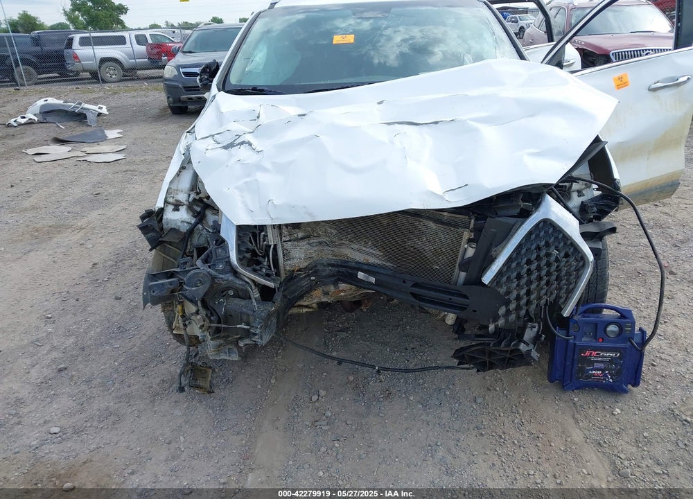 2018 KIA SORENTO VIN: 5XYPGDA50JG405217