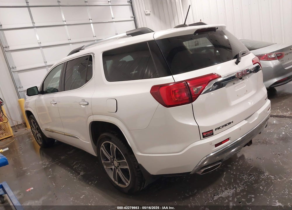 2019 GMC ACADIA DENALI VIN: 1GKKNXLS5KZ135655