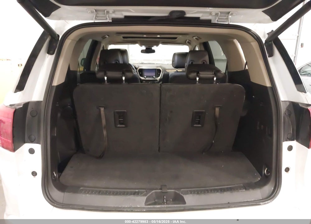 2019 GMC ACADIA DENALI VIN: 1GKKNXLS5KZ135655