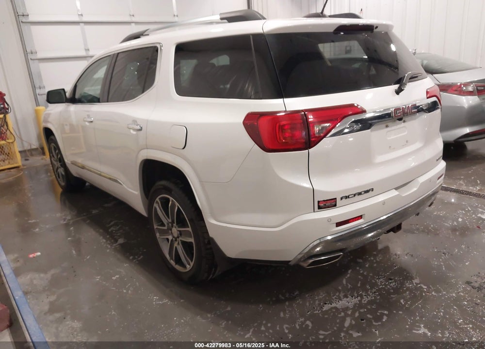 2019 GMC ACADIA DENALI VIN: 1GKKNXLS5KZ135655