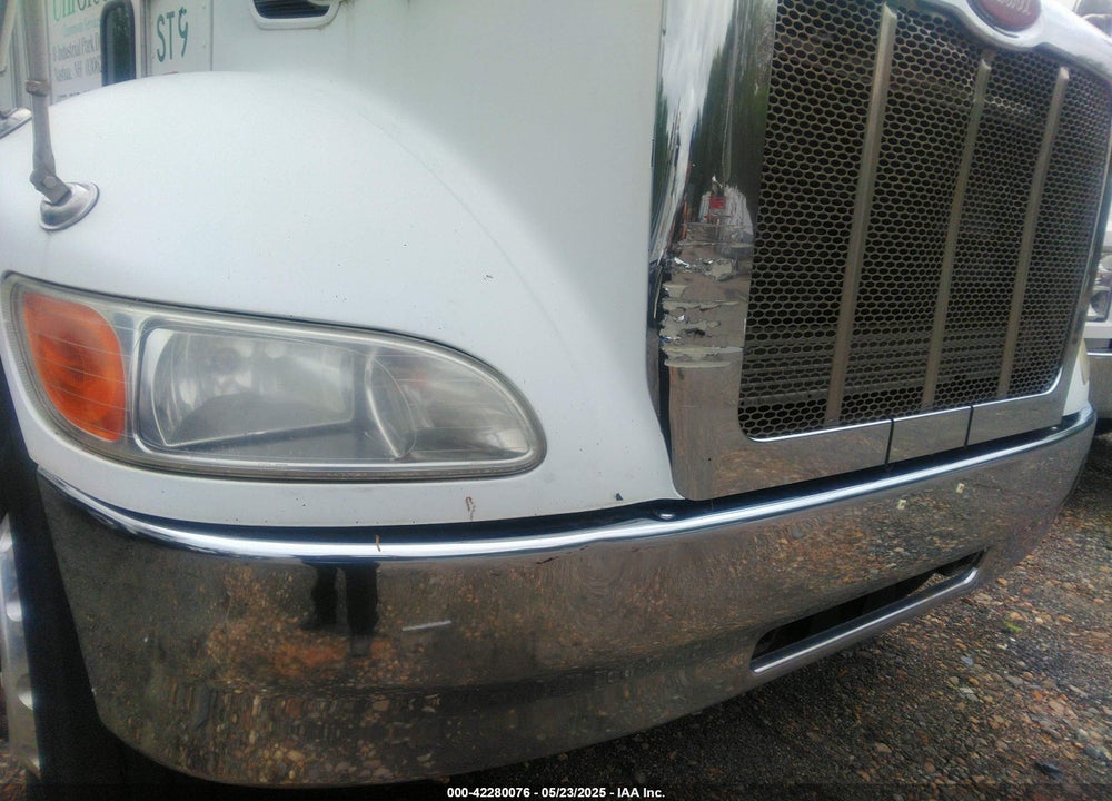 2013 PETERBILT 337 VIN: 2NP2HM6X5DM194538