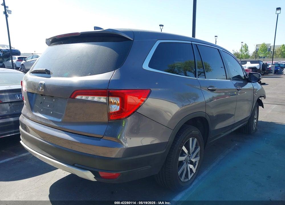 2021 HONDA PILOT 2WD EX VIN: 5FNYF5H35MB036402