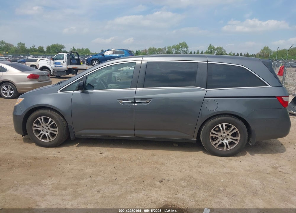 2013 HONDA ODYSSEY EX-L VIN: 5FNRL5H60DB023354