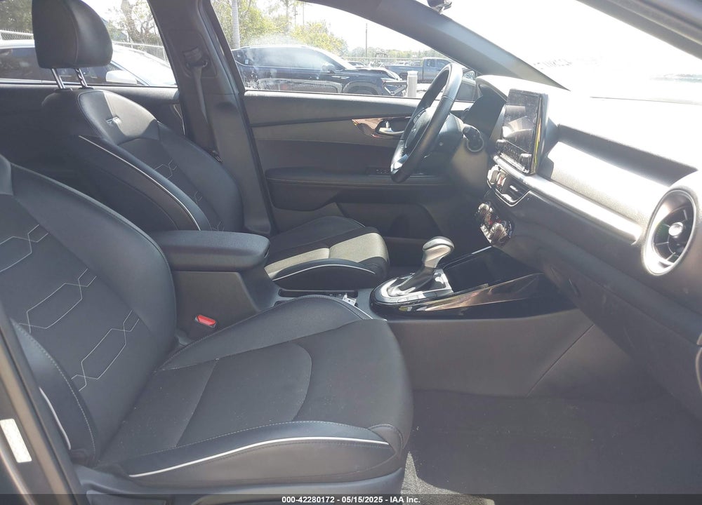 2023 KIA FORTE GT LINE VIN: 3KPF54AD6PE602195