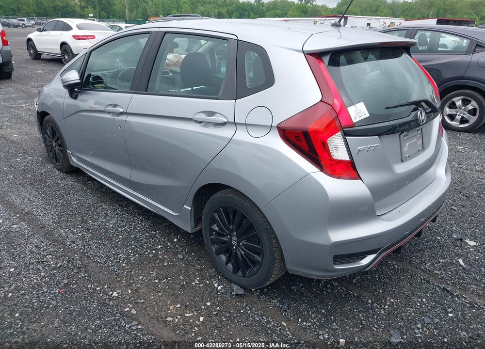 2018 HONDA FIT VIN: 3HGGK5H64JM708668
