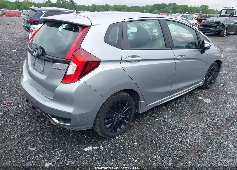 2018 HONDA FIT VIN: 3HGGK5H64JM708668