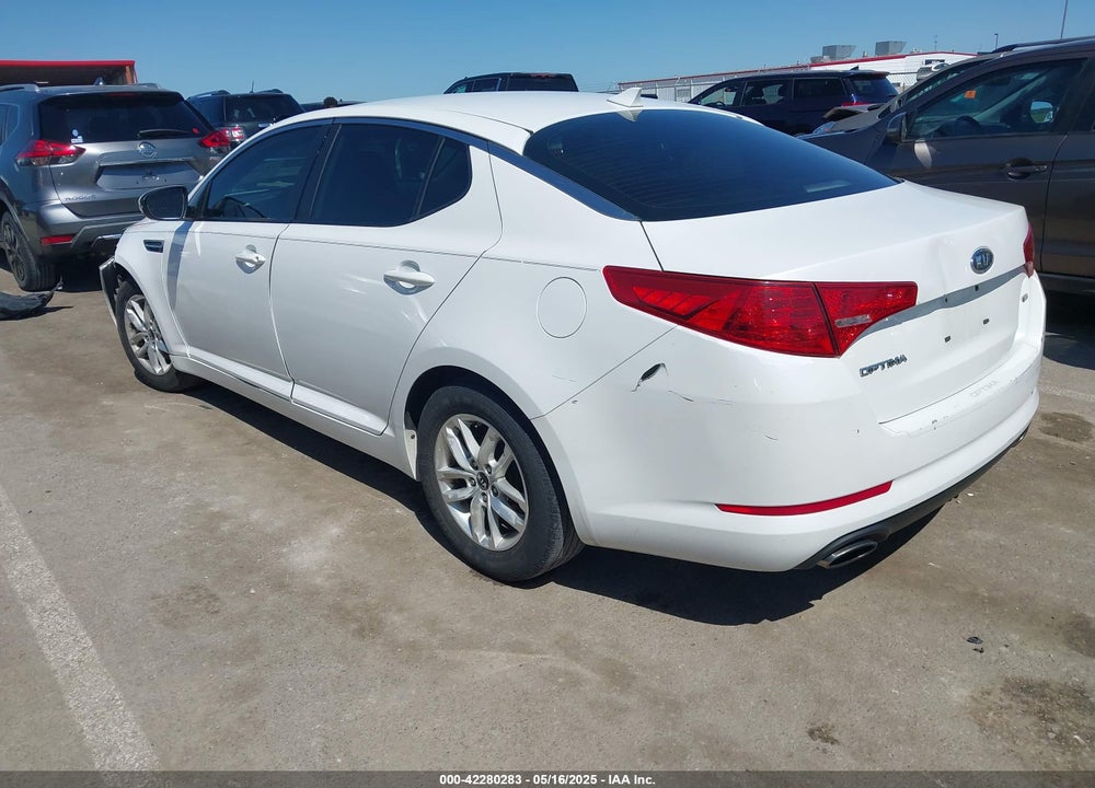 2011 KIA OPTIMA VIN: KNAGM4A77B5152866