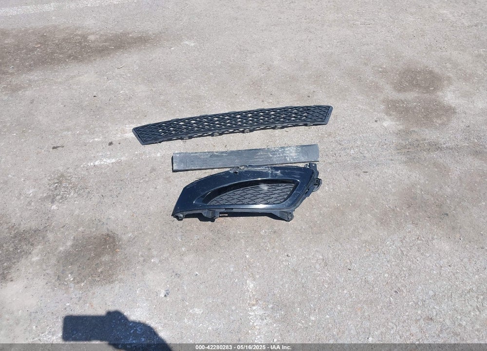 2011 KIA OPTIMA VIN: KNAGM4A77B5152866