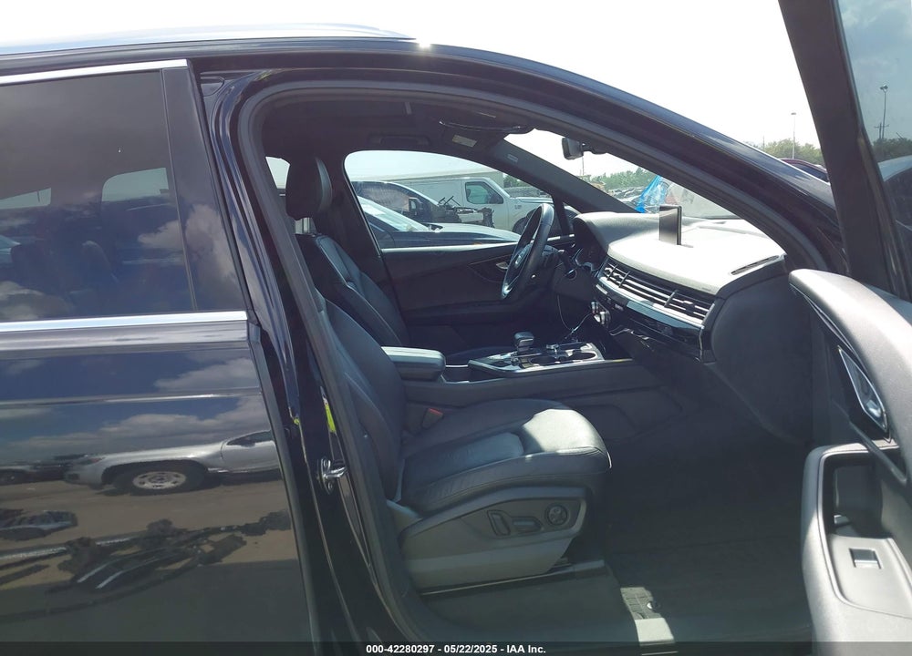 2017 AUDI Q7 3.0T PREMIUM VIN: WA1LAAF75HD047186