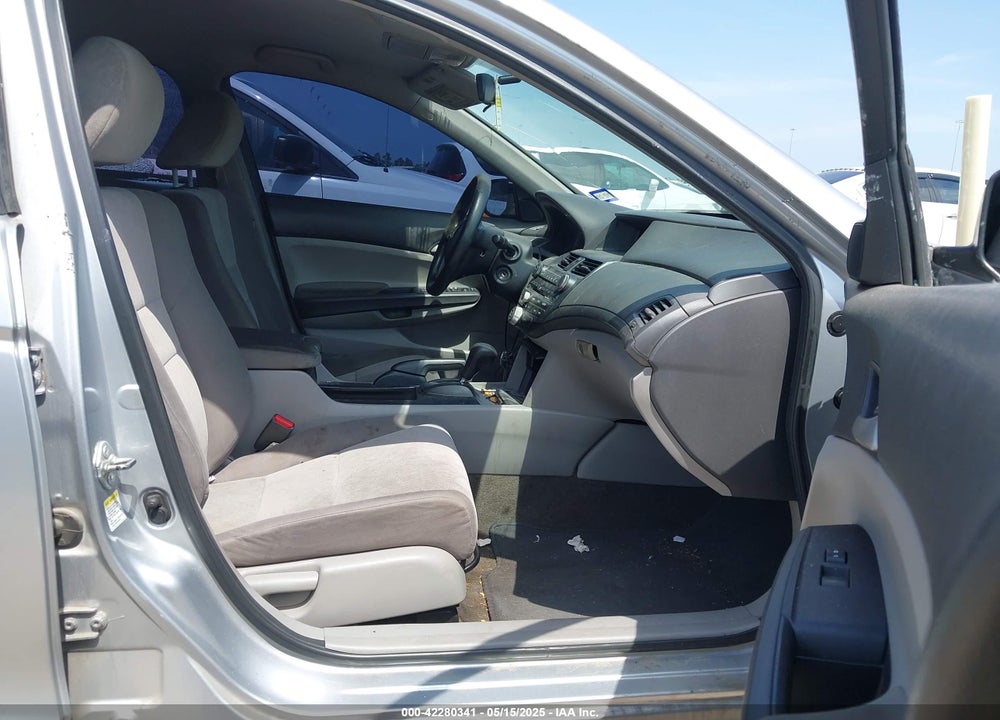 2010 HONDA ACCORD 2.4 LX VIN: 1HGCP2F39AA104859