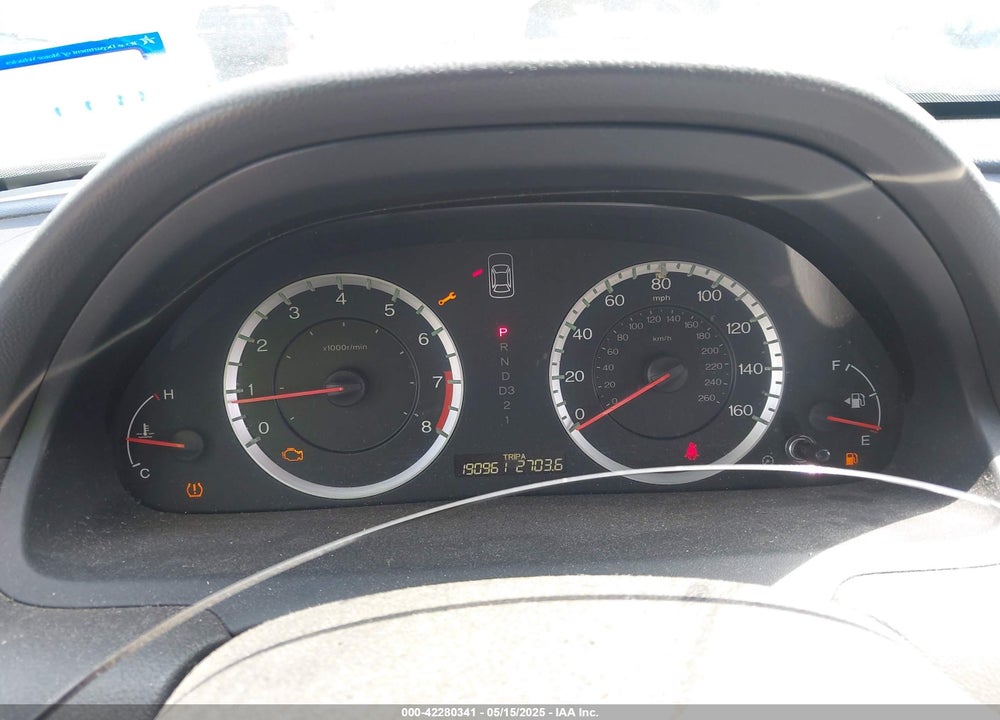 2010 HONDA ACCORD 2.4 LX VIN: 1HGCP2F39AA104859