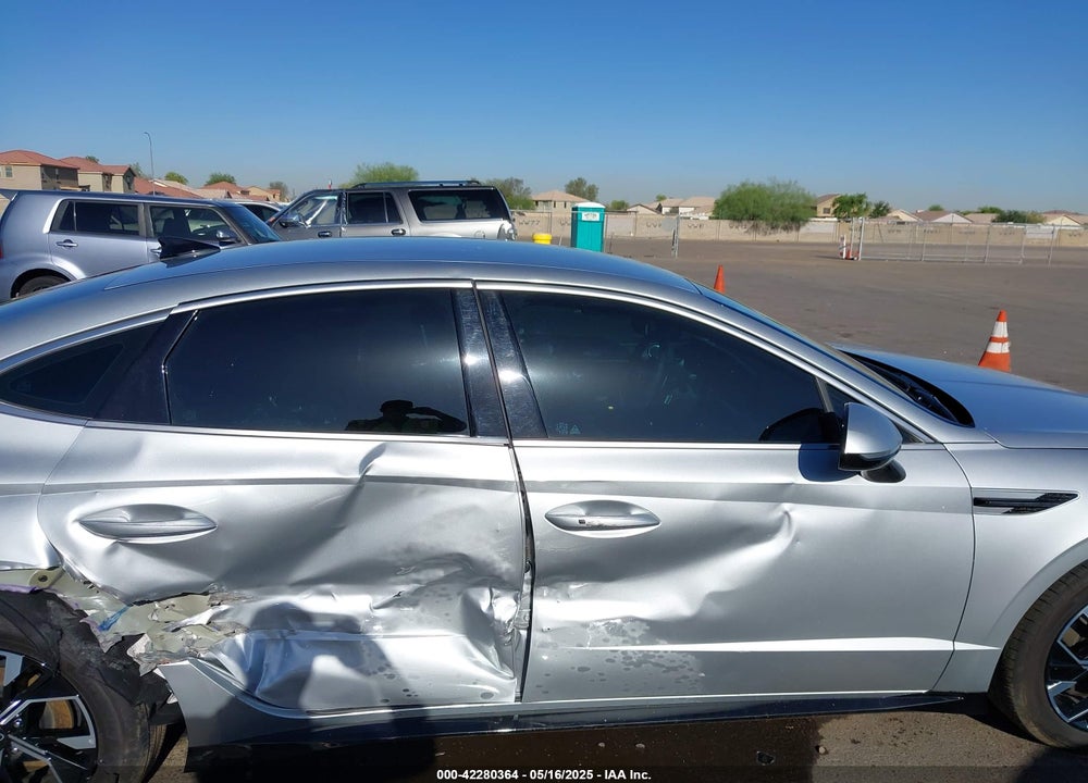 2024 HYUNDAI SONATA VIN: KMHL64JA6RA389143