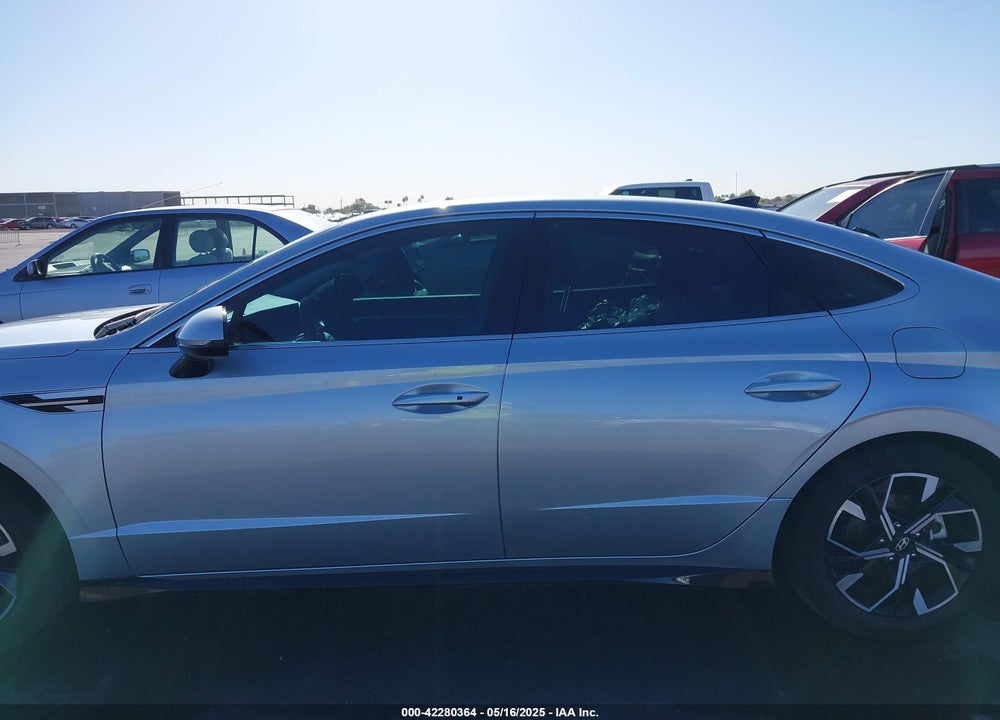 2024 HYUNDAI SONATA VIN: KMHL64JA6RA389143