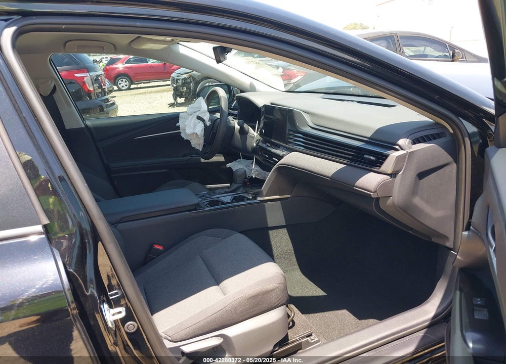 2025 TOYOTA CAMRY VIN: 4T1DAACK4SU076572