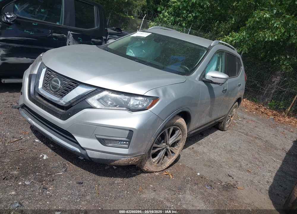 2018 NISSAN ROGUE VIN: JN8AT2MT8JW462188
