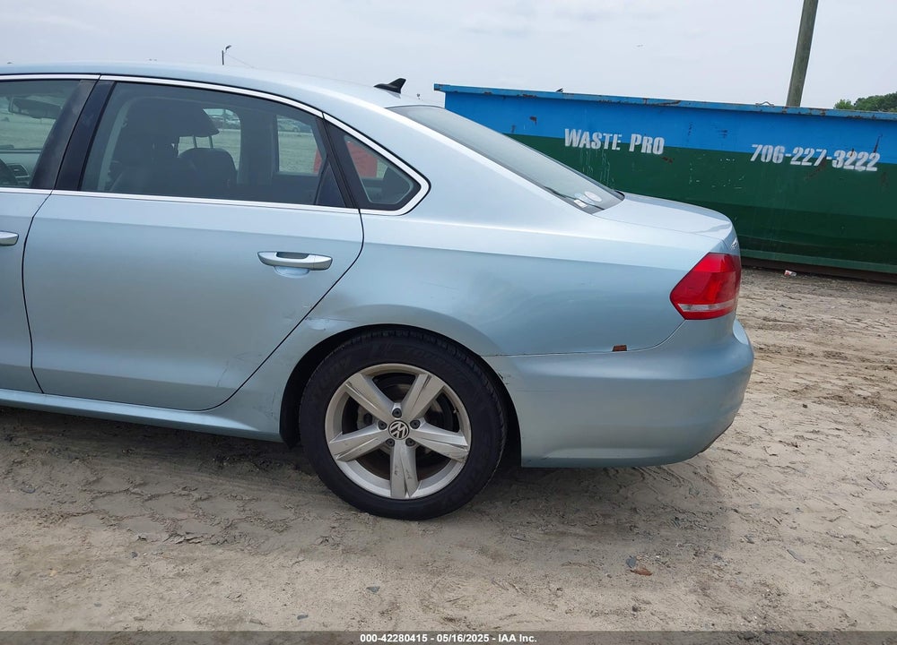 2012 VOLKSWAGEN PASSAT VIN: 1VWBP7A35CC025482