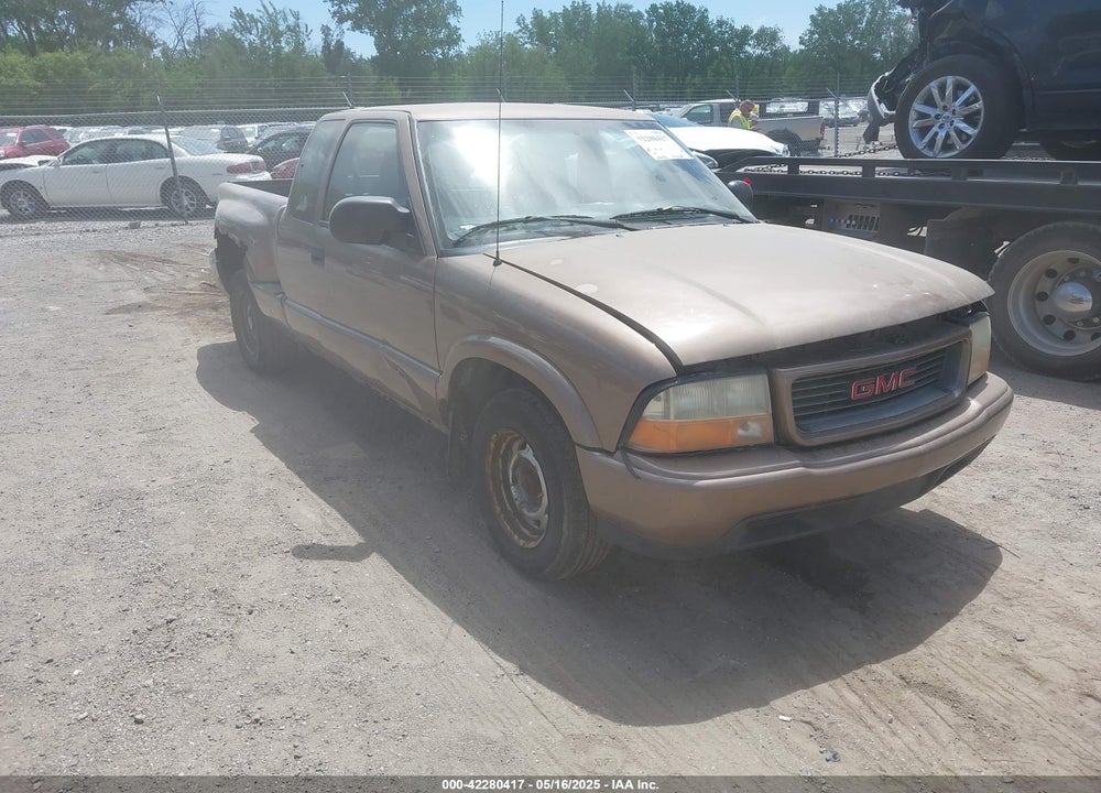 2001 GMC SONOMA SLS VIN: 1GTCS19W618233257
