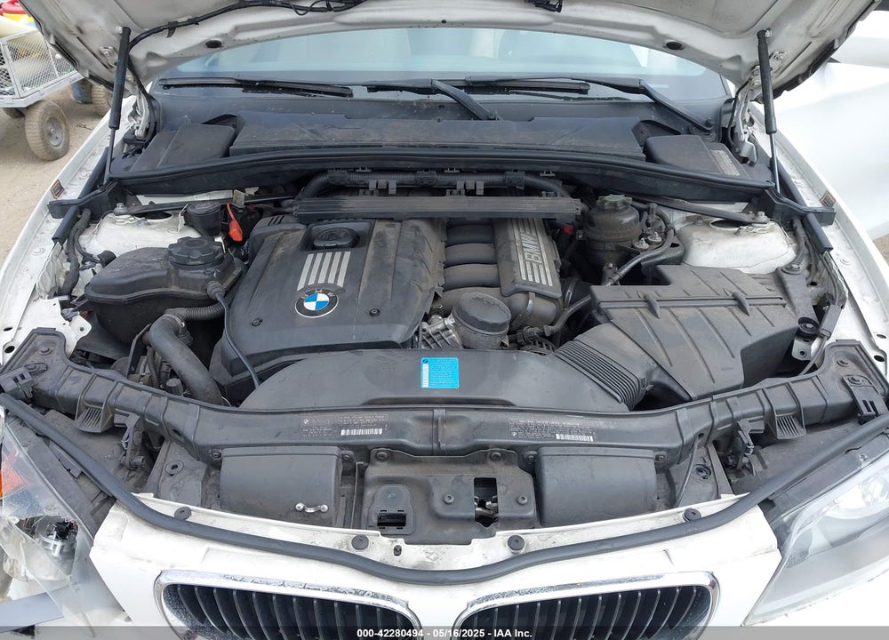 2008 BMW 128I VIN: WBAUN13508VH80273