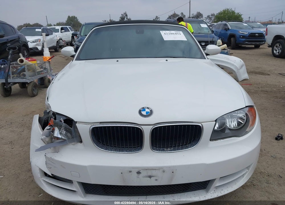 2008 BMW 128I VIN: WBAUN13508VH80273