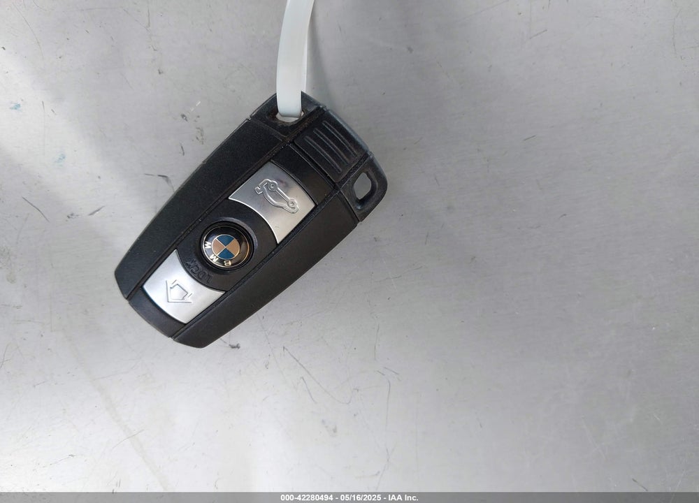 2008 BMW 128I VIN: WBAUN13508VH80273