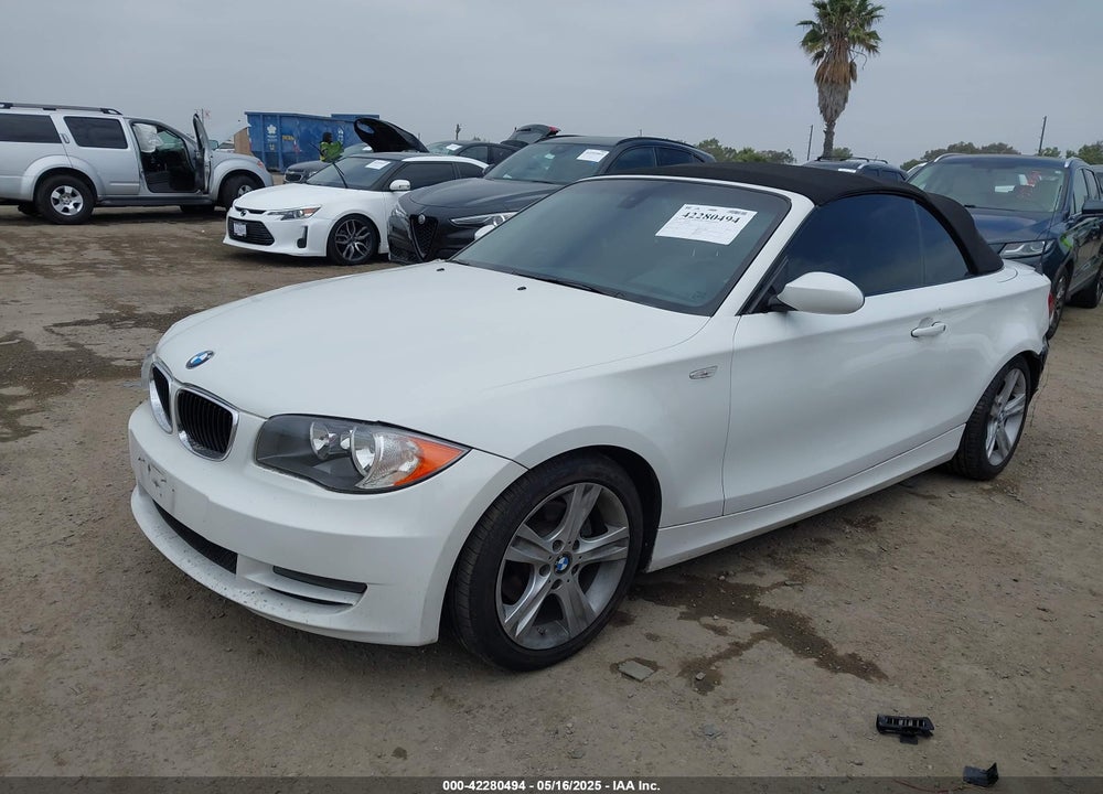 2008 BMW 128I VIN: WBAUN13508VH80273