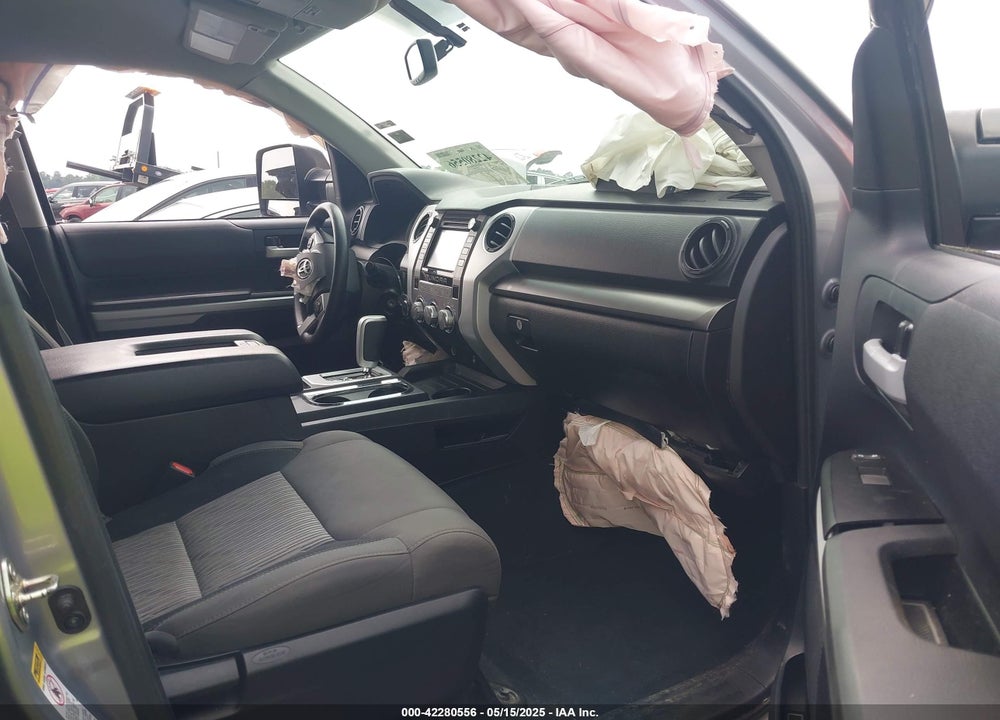 2016 TOYOTA TUNDRA SR5 5.7L V8 VIN: 5TFDW5F13GX522409