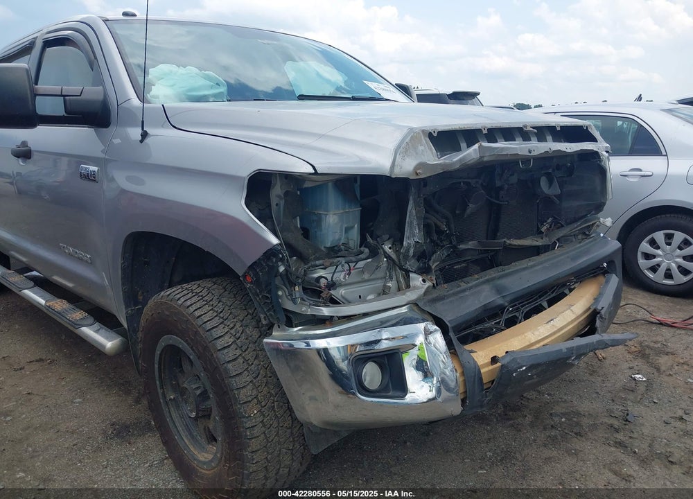 2016 TOYOTA TUNDRA SR5 5.7L V8 VIN: 5TFDW5F13GX522409