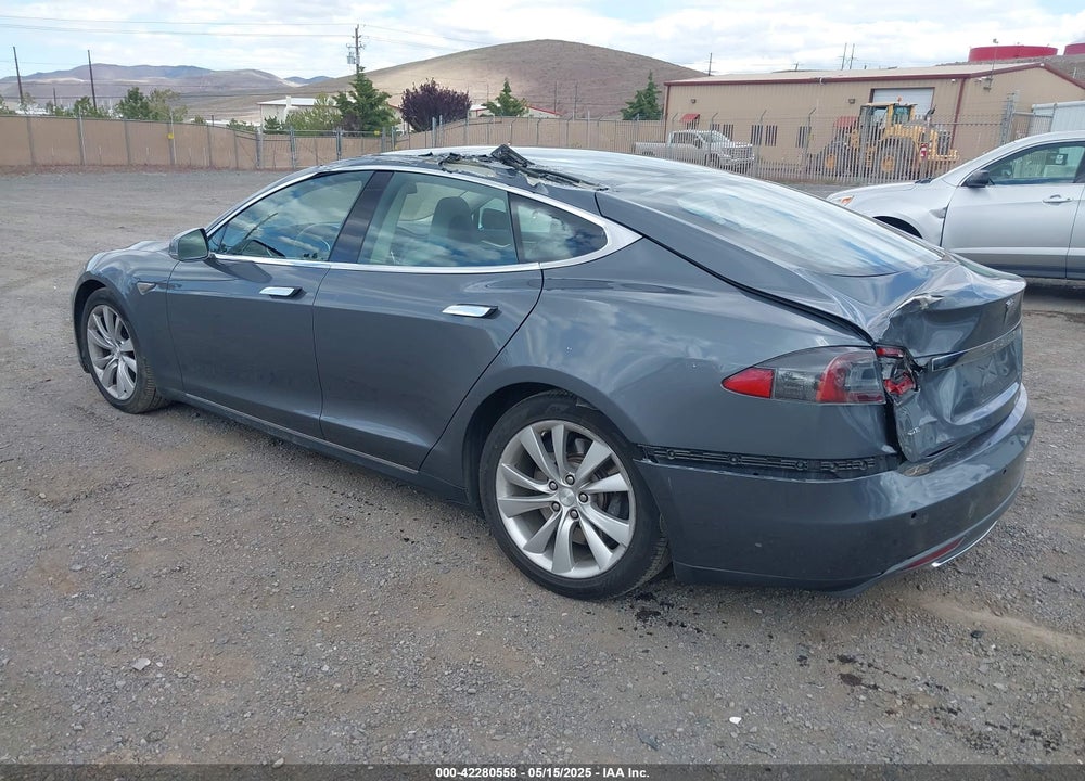 2013 TESLA MODEL S VIN: 5YJSA1CN5DFP21635