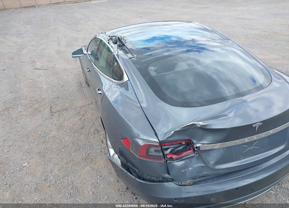 2013 TESLA MODEL S VIN: 5YJSA1CN5DFP21635