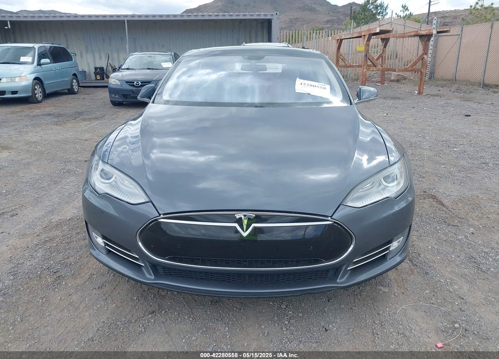 2013 TESLA MODEL S VIN: 5YJSA1CN5DFP21635