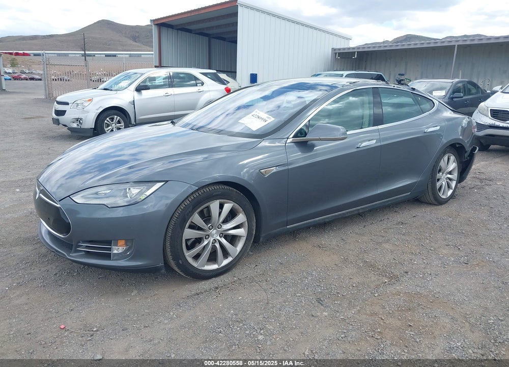 2013 TESLA MODEL S VIN: 5YJSA1CN5DFP21635