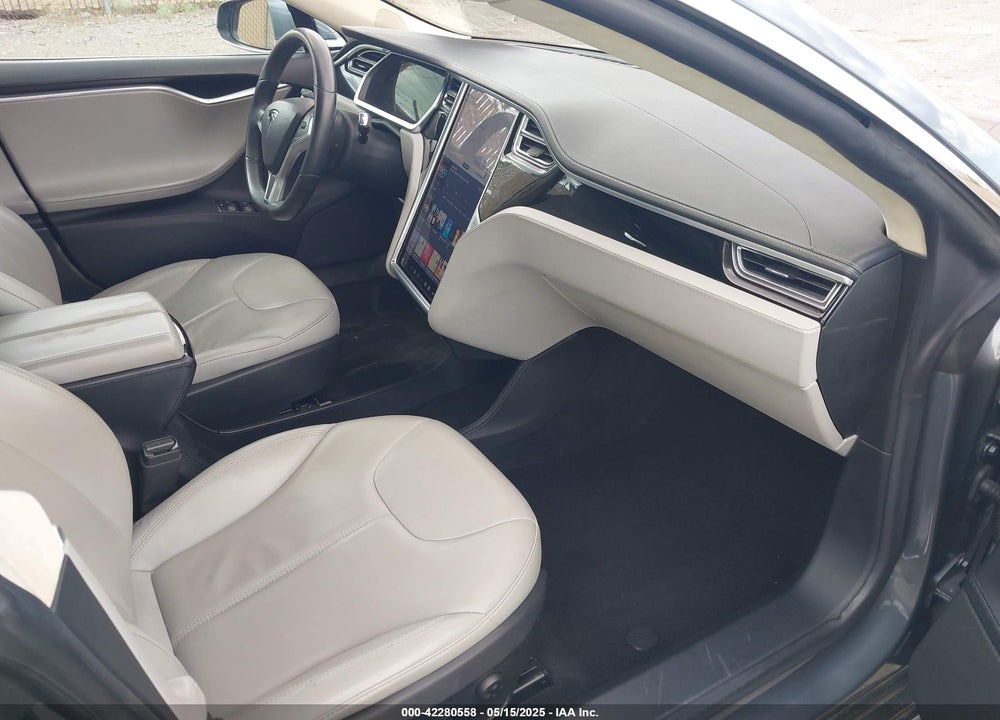 2013 TESLA MODEL S VIN: 5YJSA1CN5DFP21635