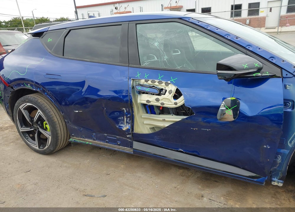 2023 KIA EV6 VIN: KNDC5DLEXP5106028