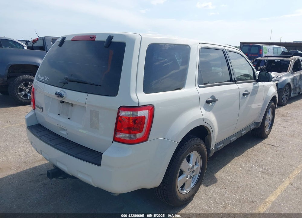 2012 FORD ESCAPE XLS VIN: 1FMCU0C73CKA96298