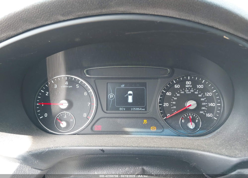 2016 KIA SORENTO VIN: 5XYPG4A38GG005588