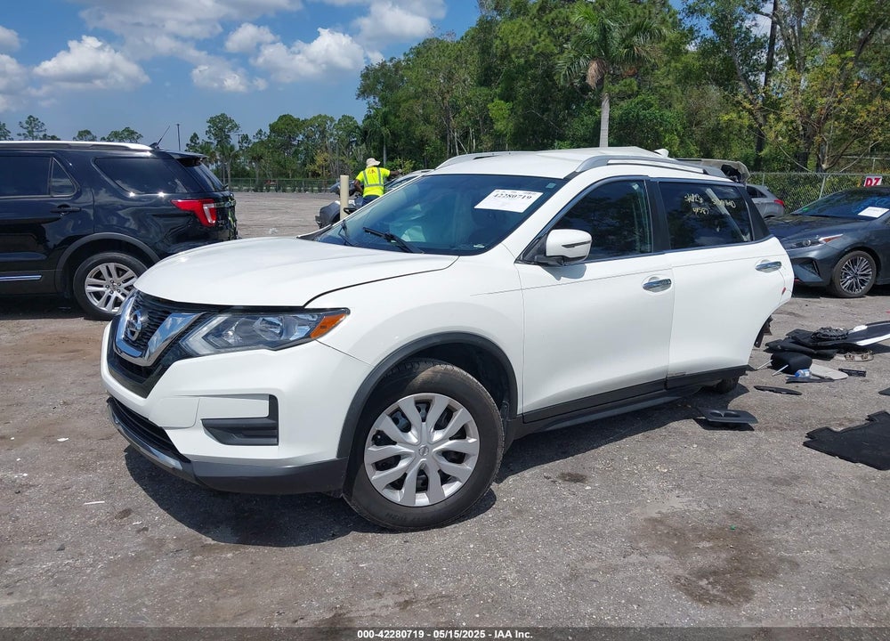 2017 NISSAN ROGUE VIN: JN8AT2MT0HW134631