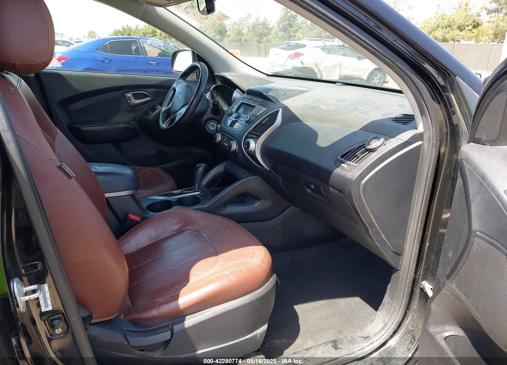 2011 HYUNDAI TUCSON LIMITED VIN: KM8JU3AC9BU207917