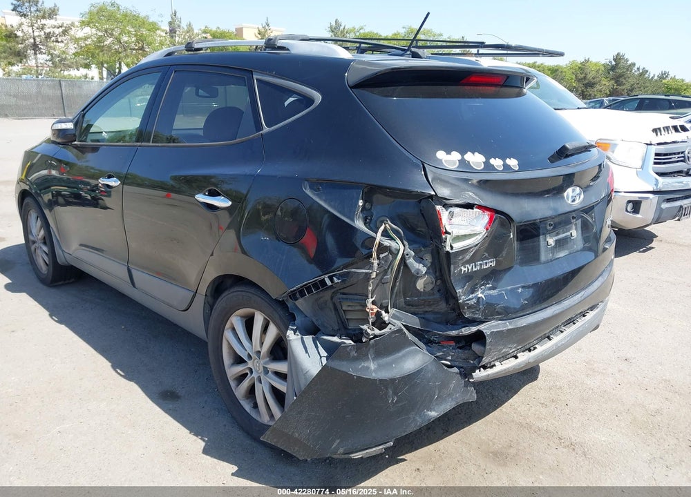 2011 HYUNDAI TUCSON LIMITED VIN: KM8JU3AC9BU207917