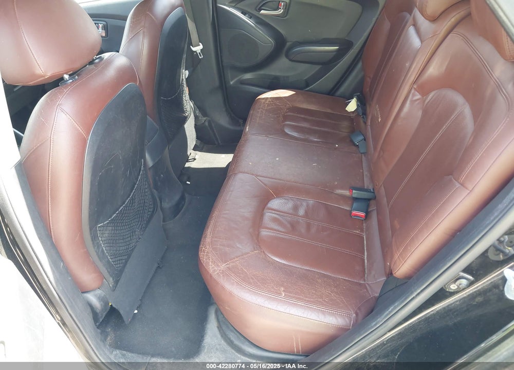 2011 HYUNDAI TUCSON LIMITED VIN: KM8JU3AC9BU207917