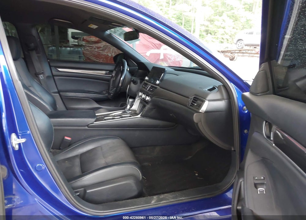 2018 HONDA ACCORD VIN: 1HGCV1F3XJA042971