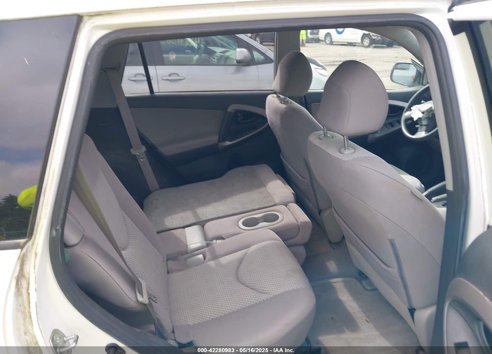 2008 TOYOTA RAV4 VIN: JTMBD33V585202109