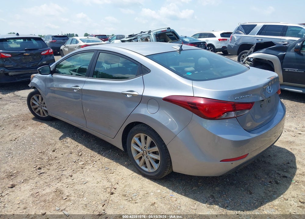 2015 HYUNDAI ELANTRA VIN: 5NPDH4AE8FH637144