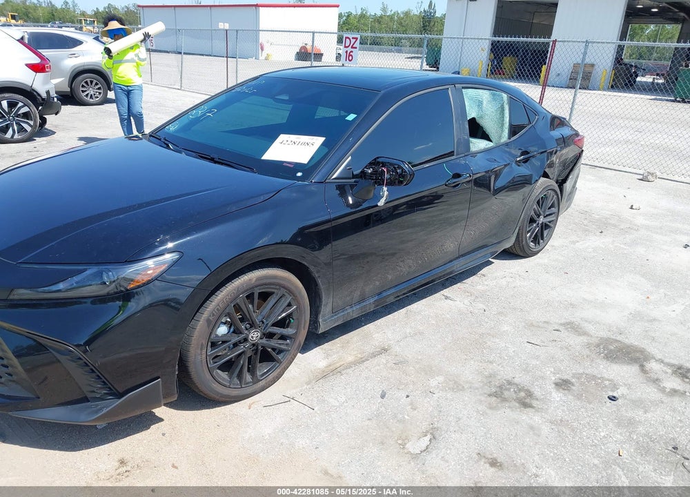 2025 TOYOTA CAMRY SE VIN: 4T1DAACKXSU102317
