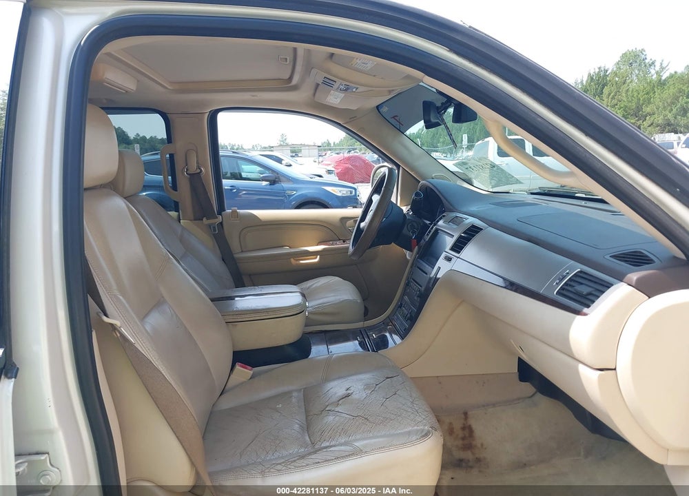 2008 CADILLAC ESCALADE ESV STANDARD VIN: 1GYFK668X8R172753