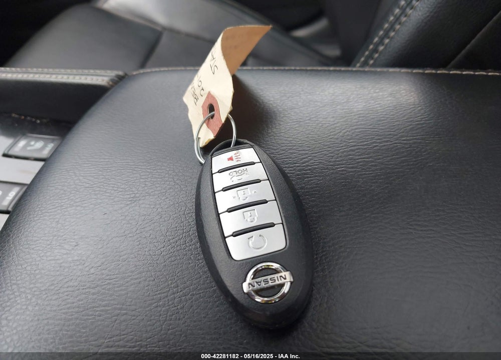 2017 NISSAN MAXIMA VIN: 1N4AA6AP5HC370215