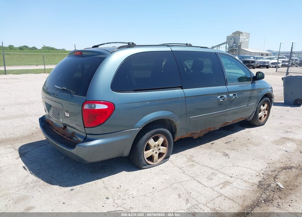 2007 DODGE GRAND CARAVAN SXT VIN: 2D4GP44L87R283837