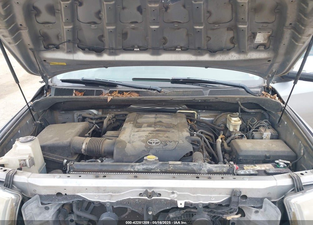 2011 TOYOTA SEQUOIA LIMITED 5.7L V8 VIN: 5TDKY5G13BS031658