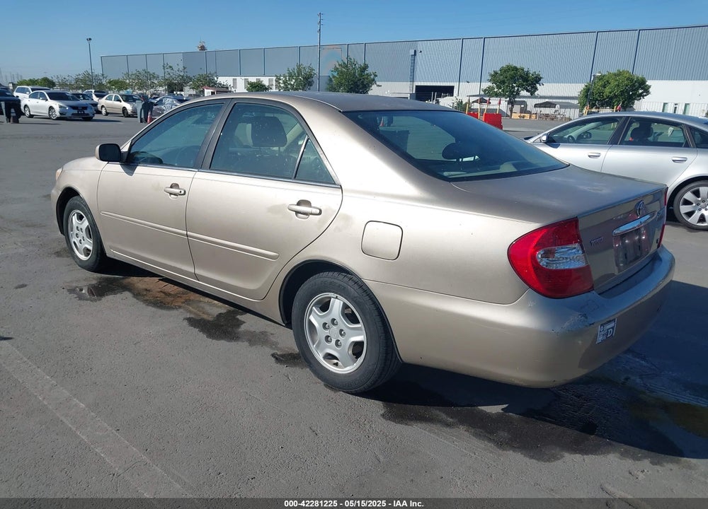 2002 TOYOTA CAMRY LE V6 VIN: 4T1BF32KX2U034414