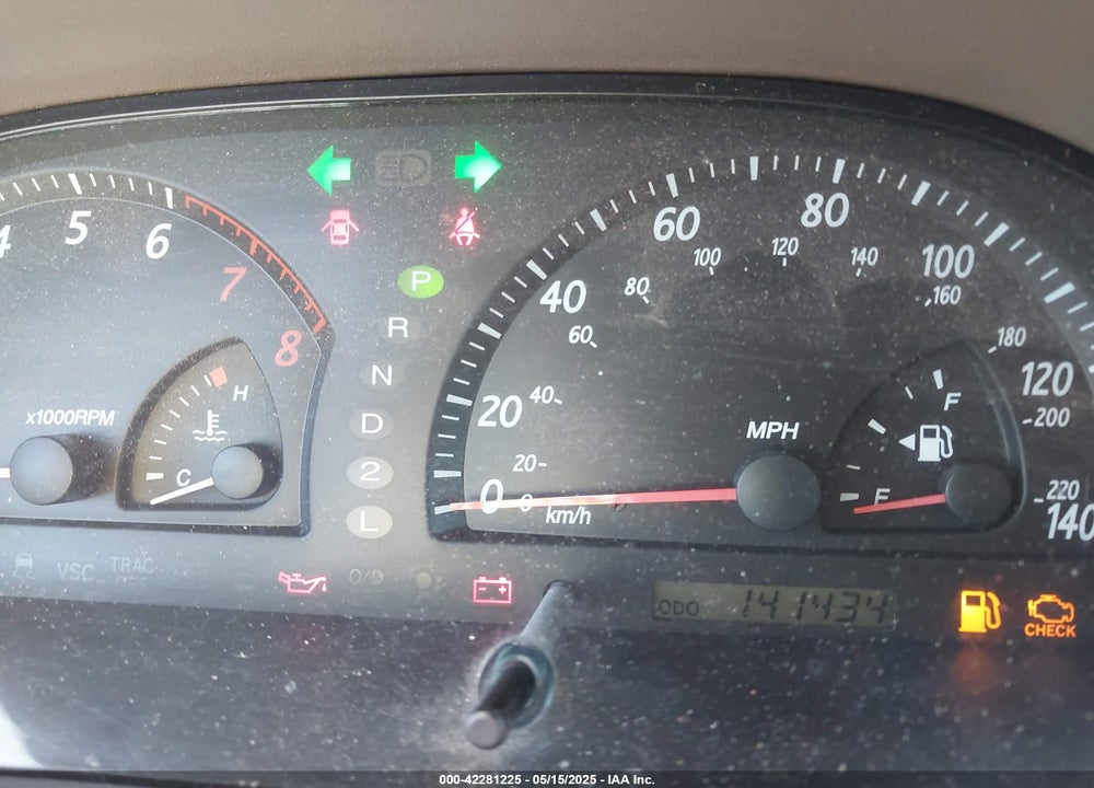 2002 TOYOTA CAMRY LE V6 VIN: 4T1BF32KX2U034414